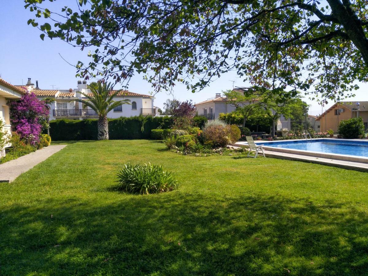 Apartamentos Stil Mar Anna - L'Escala Stil Mar Экстерьер фото